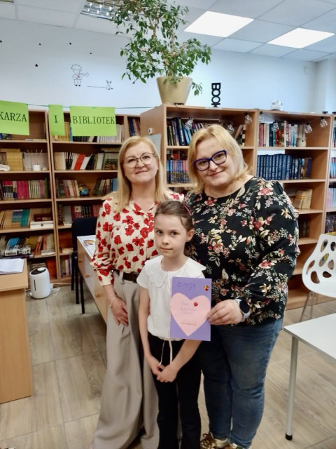DZIEŃ BIBLIOTEKARZA