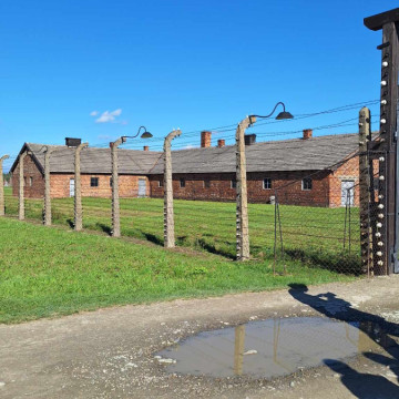 MUZEUM AUSCHWITZ BIRKENAU