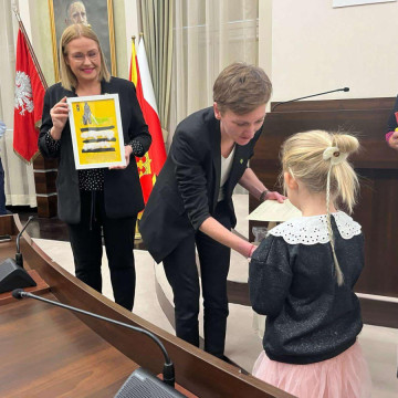 KONKURS